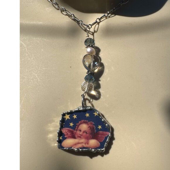 Broken China Angel Pendant Crystal Bead Necklace Set in Silver Blend Metalwork - Picture 11 of 14